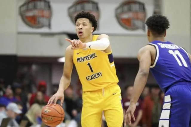 两位球员不 两位球员不