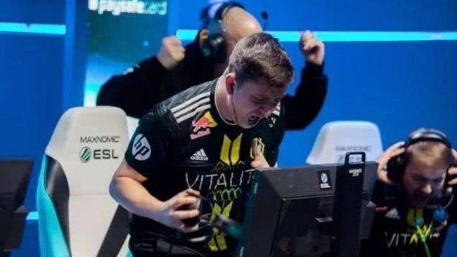 三项个人项 三项个人项