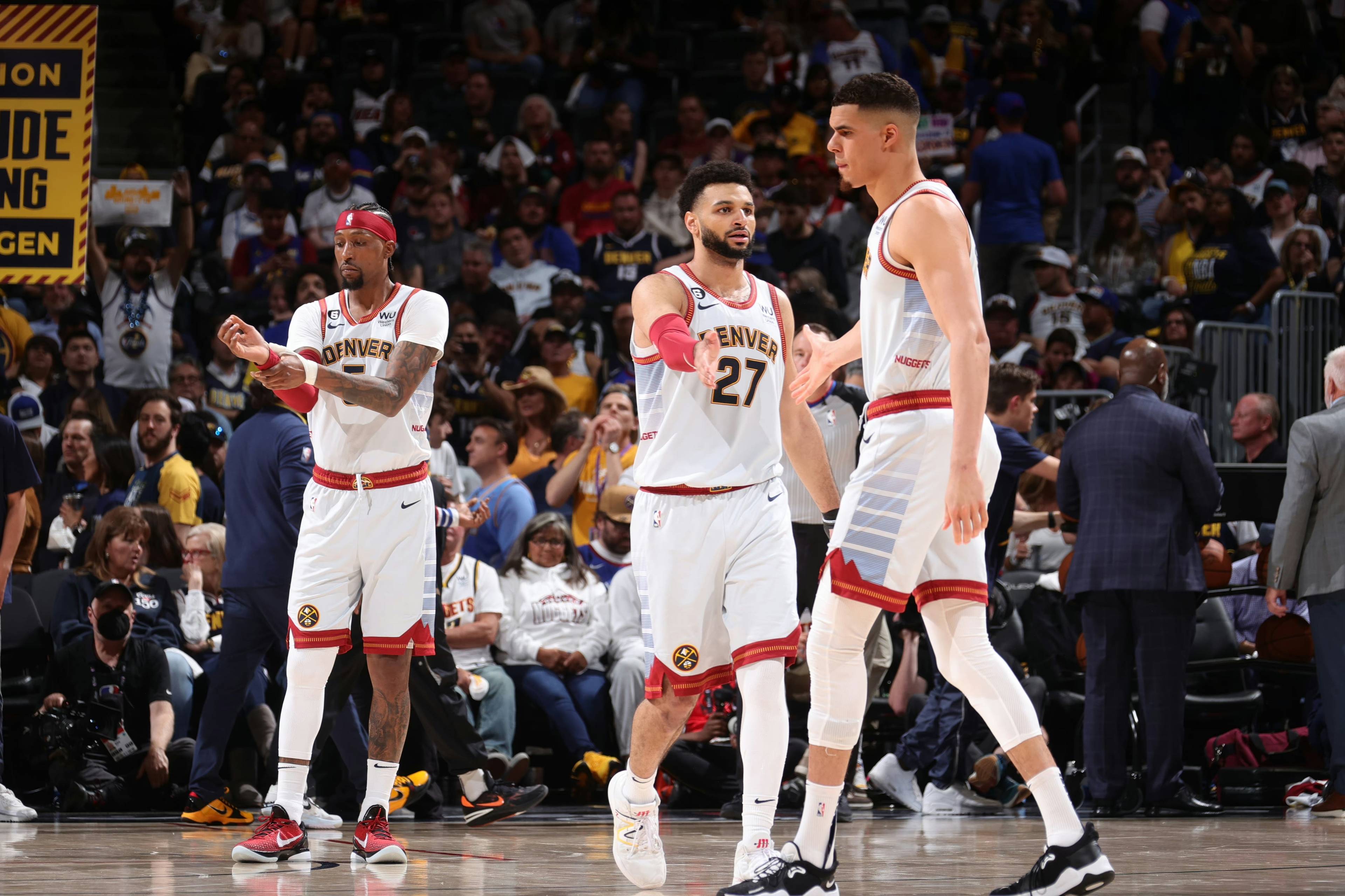 球员流动的 球员流动的